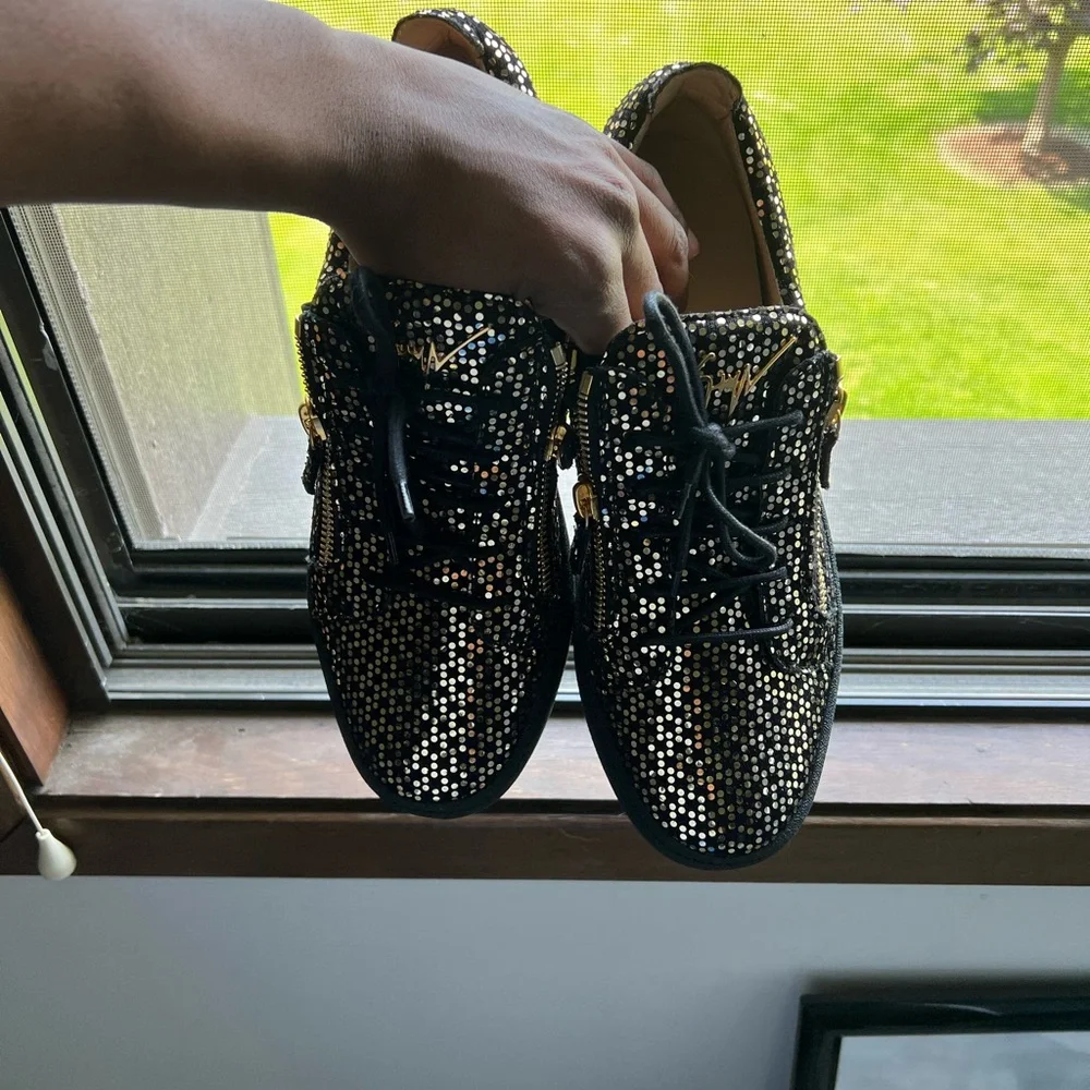 Giuseppe Zanotti - Picture 3 of 5